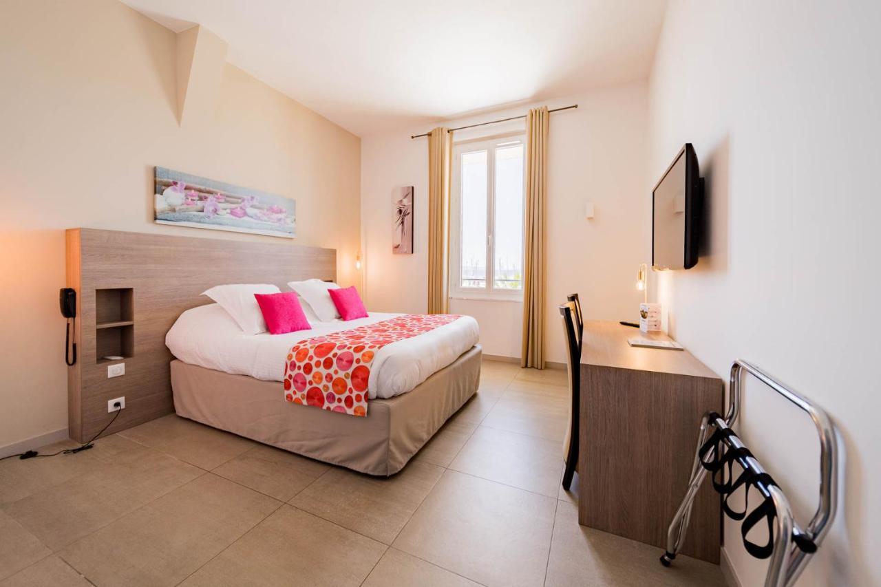 Hotel Le Rabelais Le Lavandou Kültér fotó