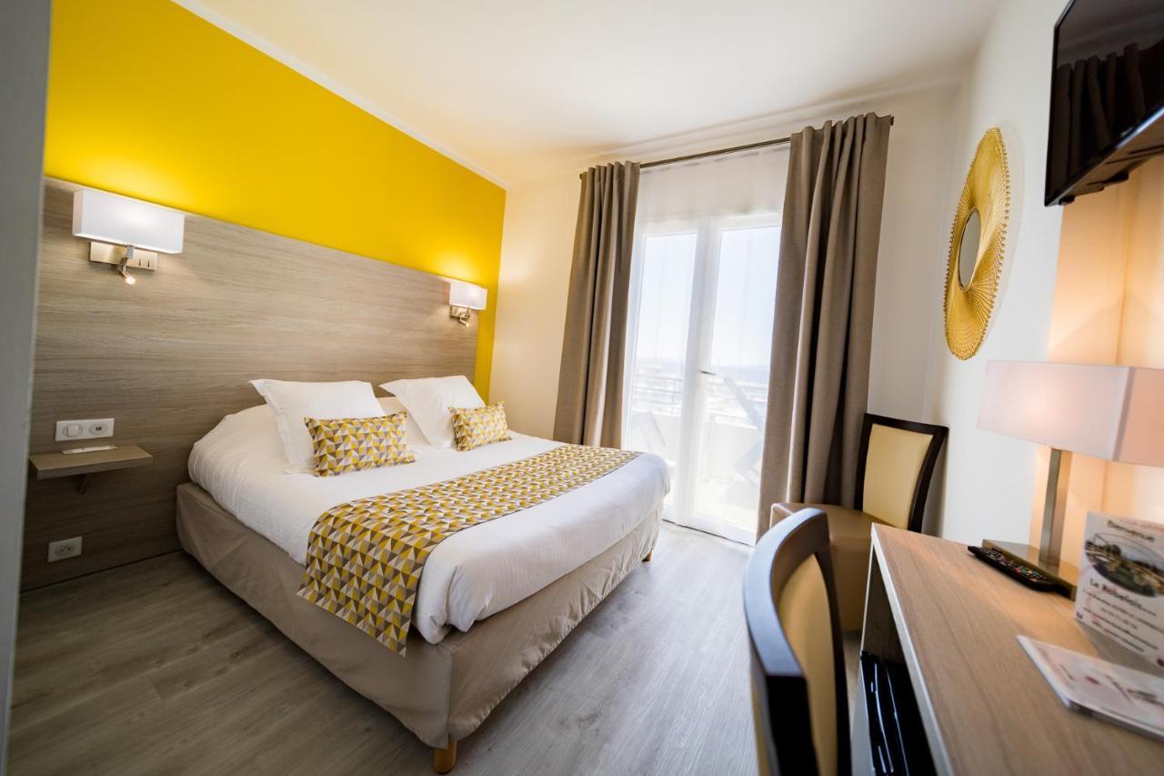 Hotel Le Rabelais Le Lavandou Kültér fotó